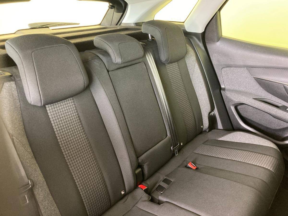 peugeot-3008-2019-diesel-1499cc