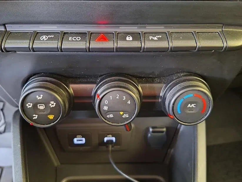 dacia-duster-2023-gasolina-999cc