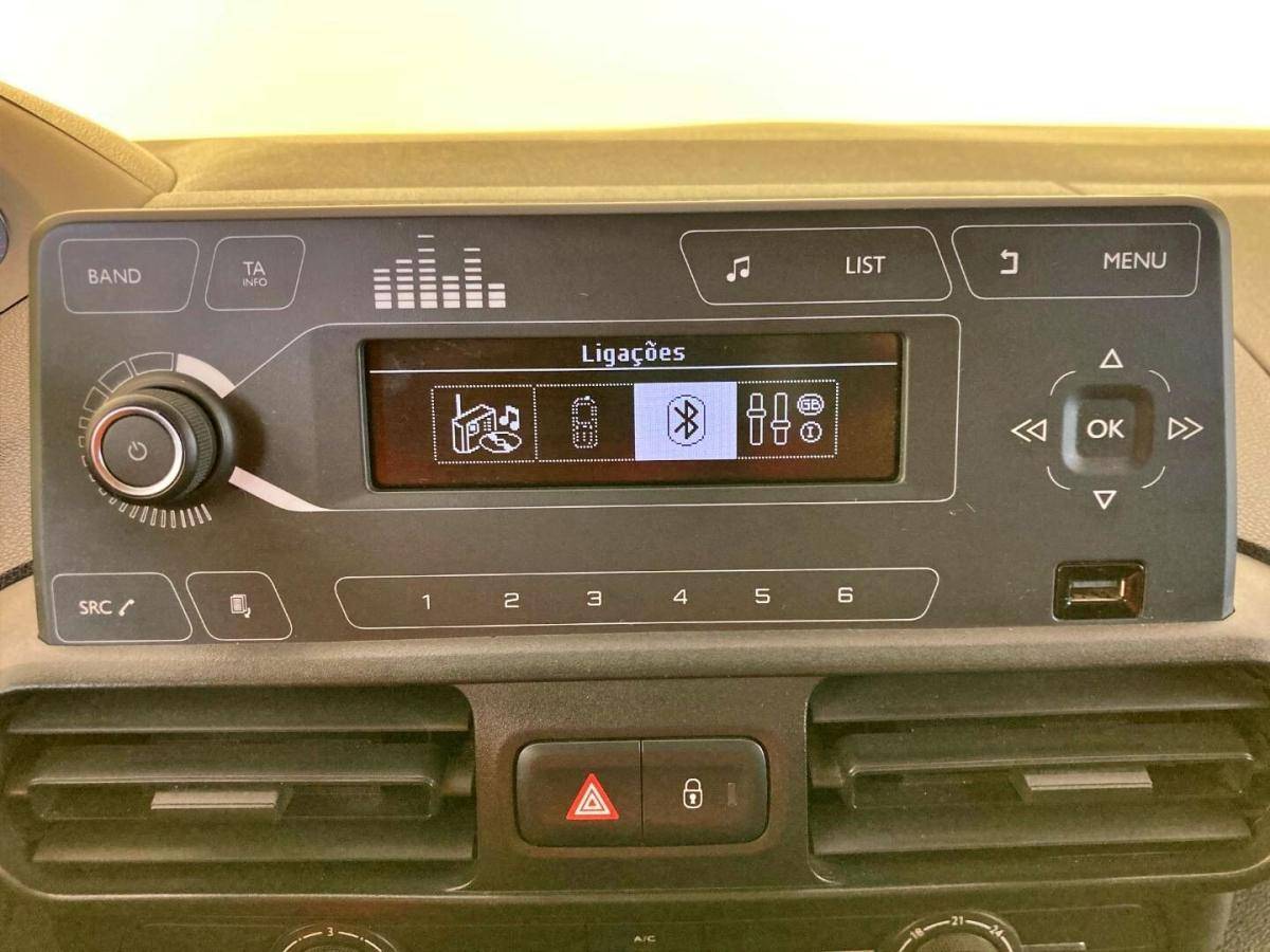 peugeot-partner-2019-diesel-1560cc