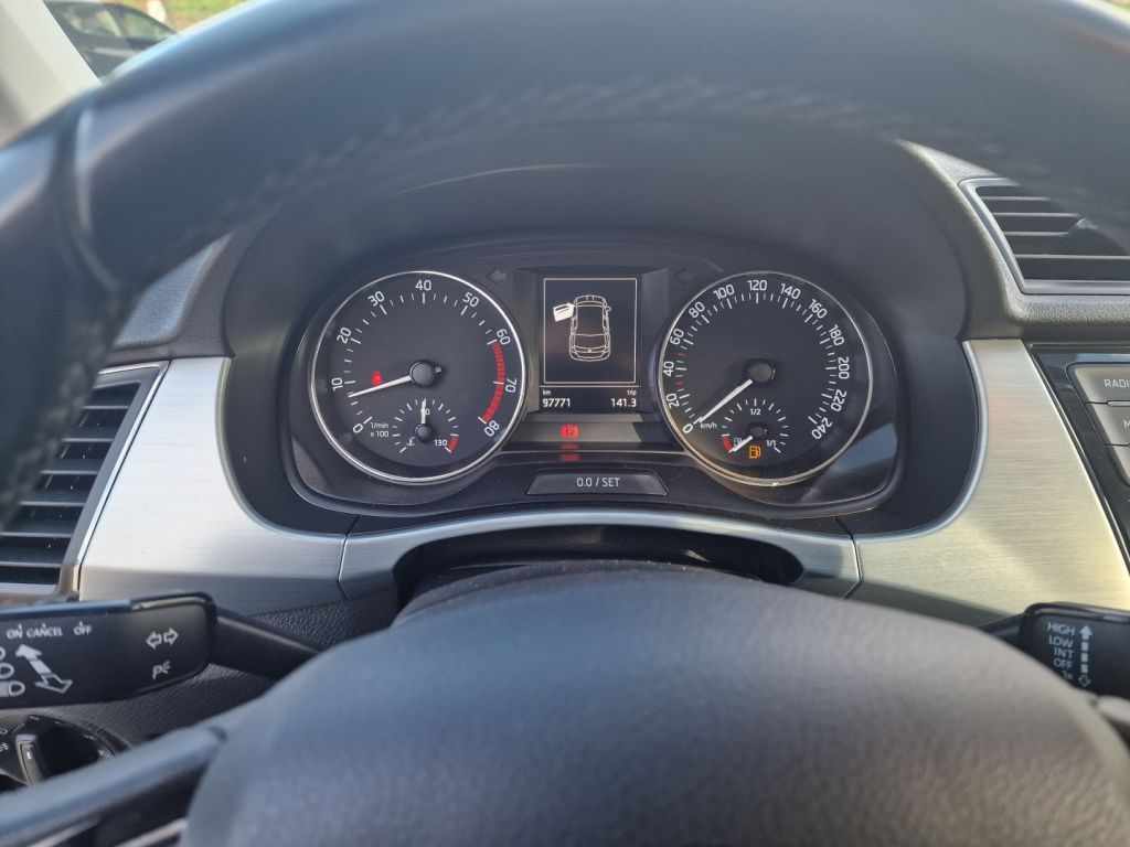 skoda-fabia-2017-gasolina-1197cc