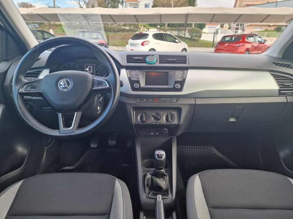 skoda-fabia-2017-gasolina-1197cc