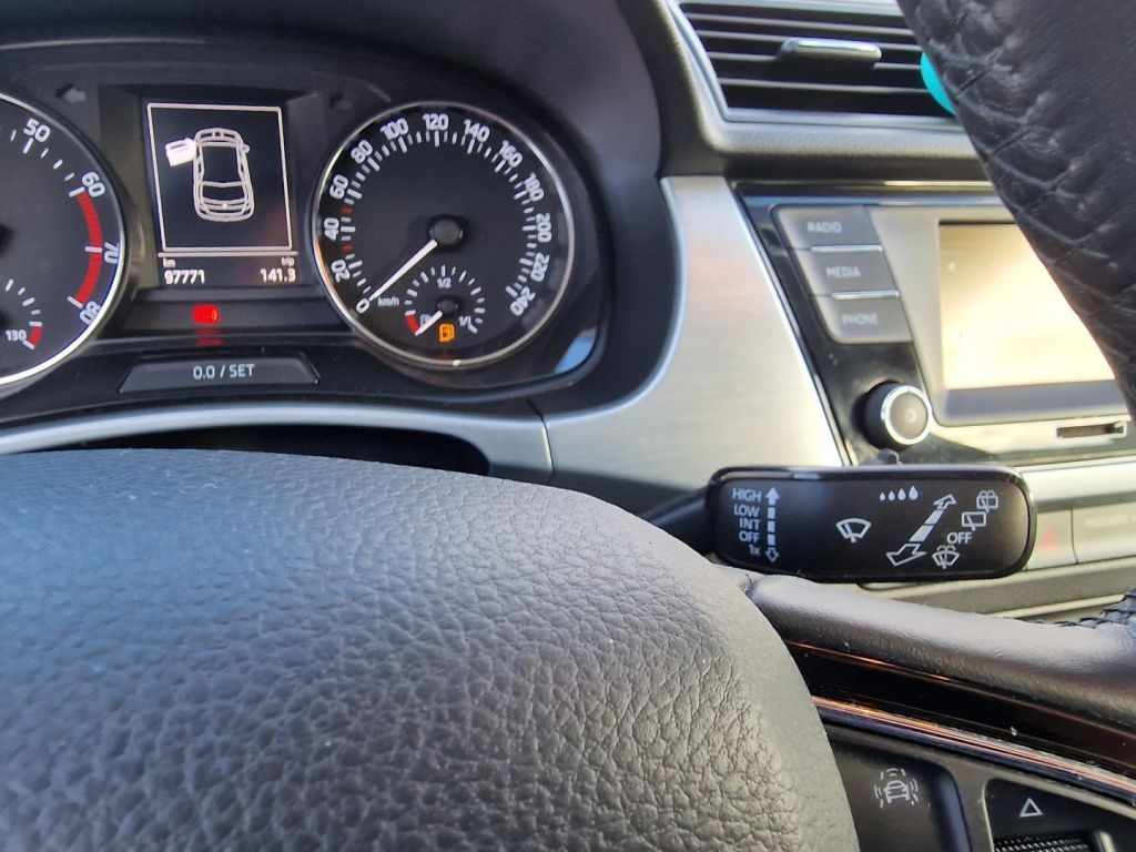 skoda-fabia-2017-gasolina-1197cc