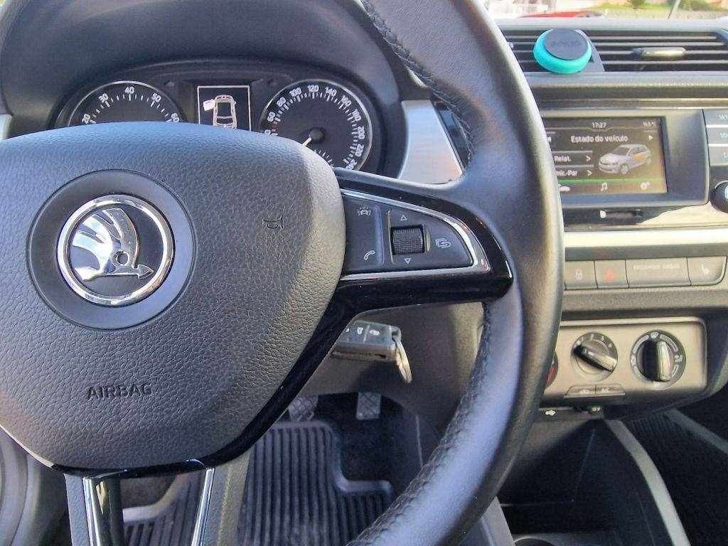 skoda-fabia-2017-gasolina-1197cc