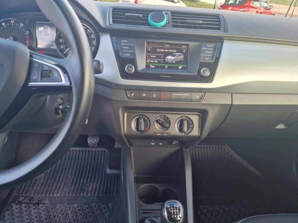 skoda-fabia-2017-gasolina-1197cc