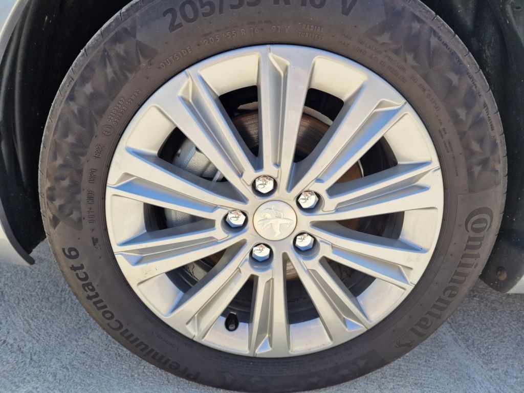 peugeot-308-sw-2021-diesel-1499cc