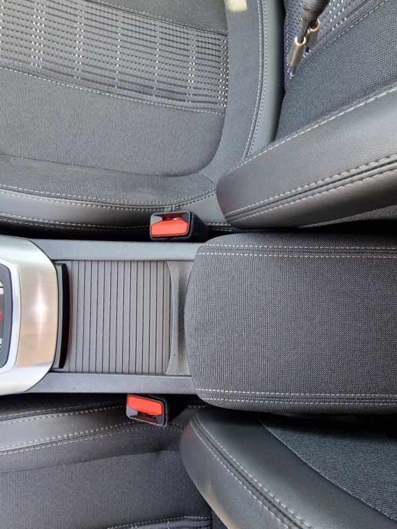 peugeot-308-sw-2021-diesel-1499cc