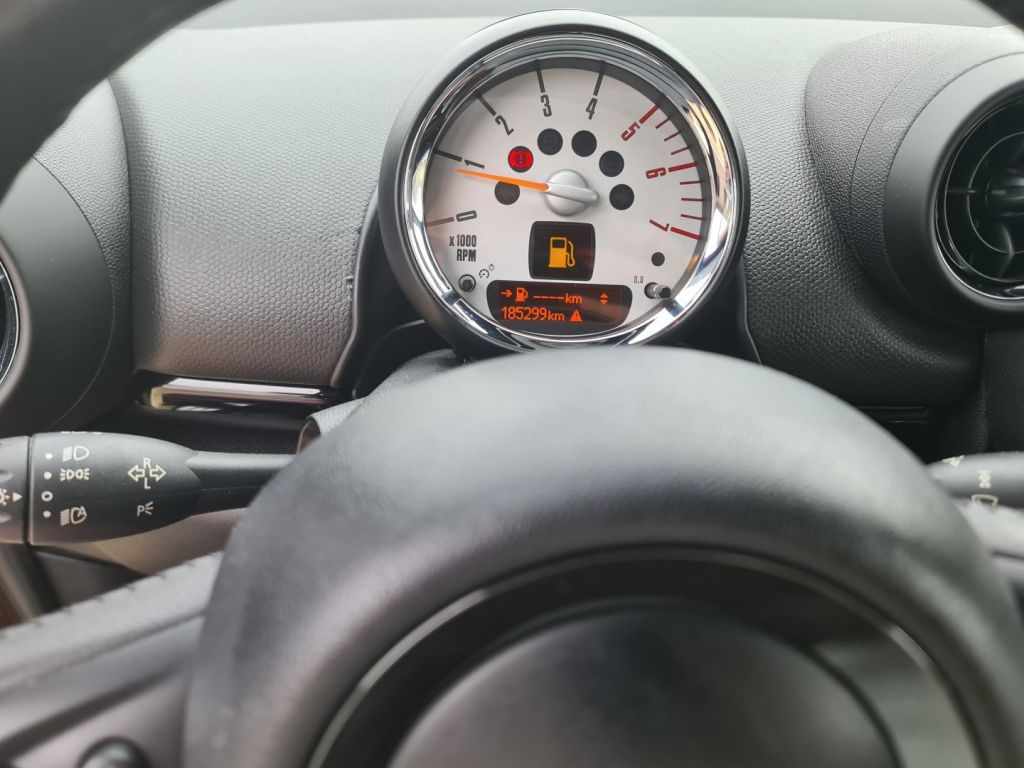mini-paceman-2012-diesel-1995cc