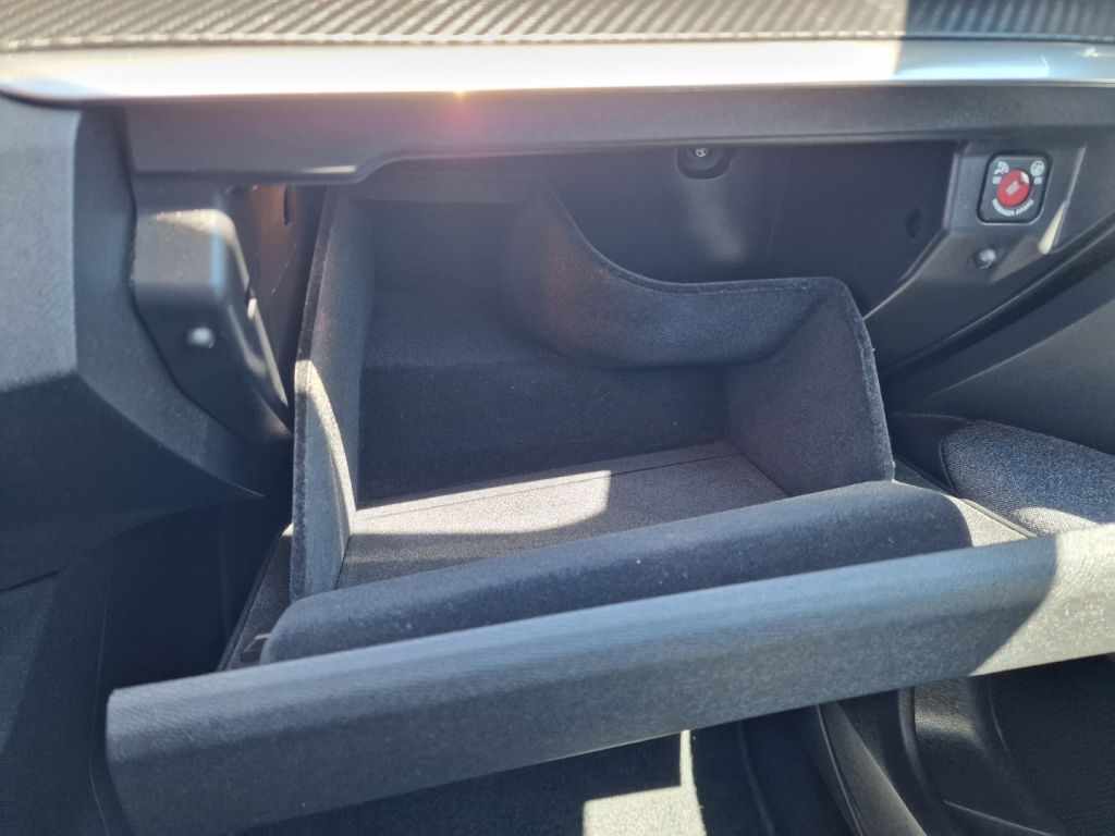 peugeot-3008-2021-diesel-1499cc