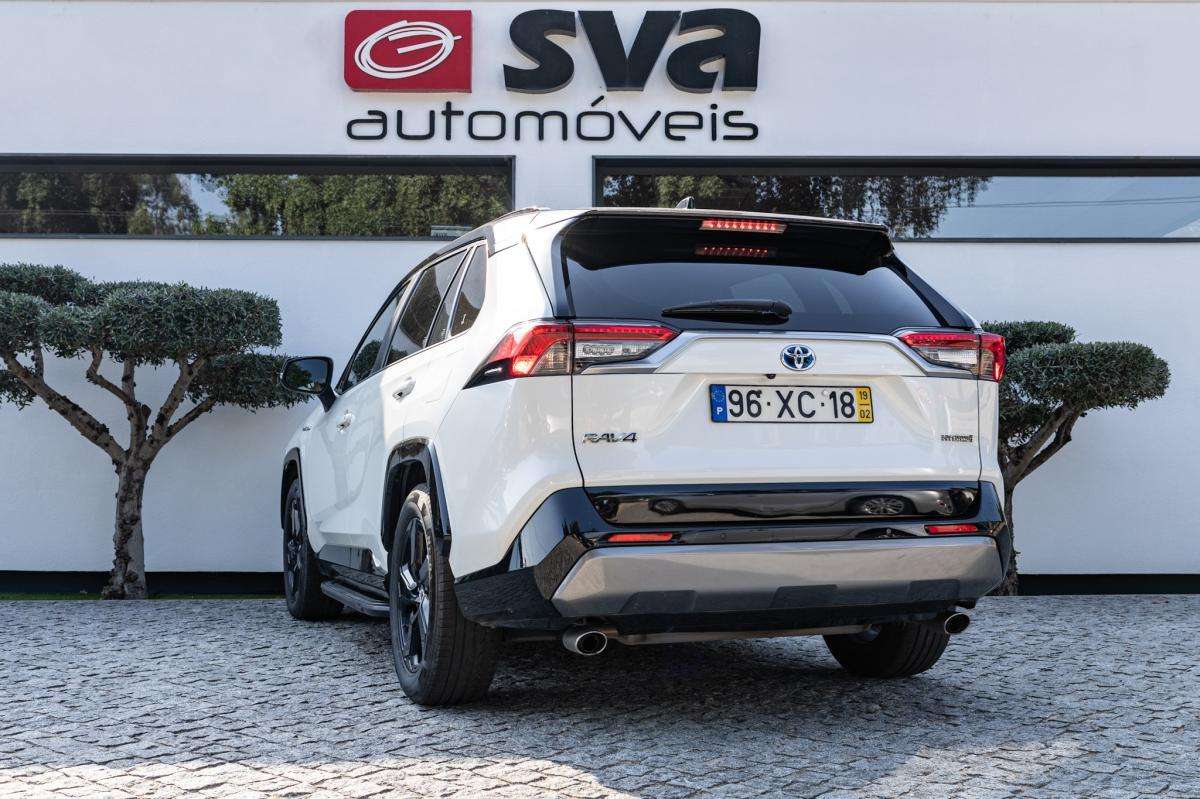 toyota-rav4-2019-hibrido-a-gasolina-2487cc