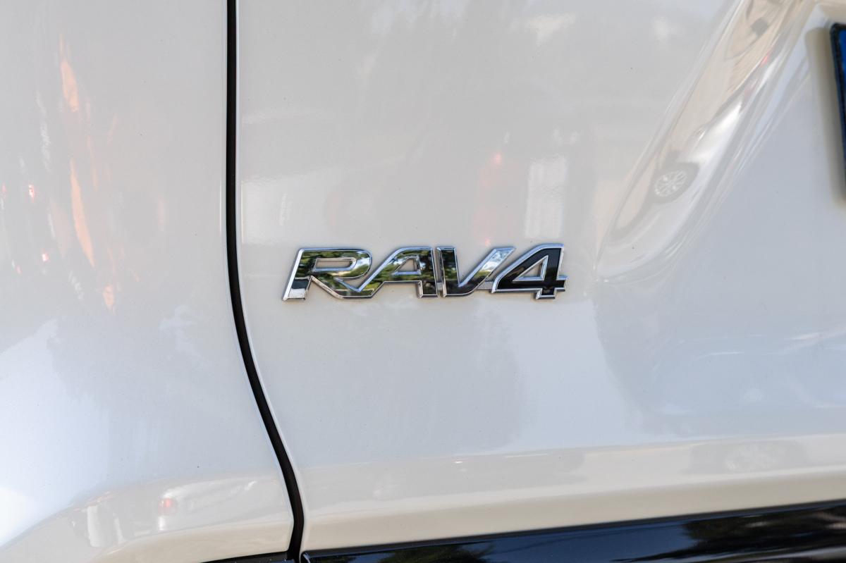 toyota-rav4-2019-hibrido-a-gasolina-2487cc