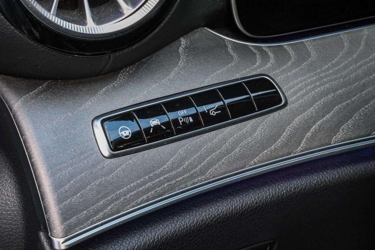 mercedes-benz-cls-2018-diesel-2925cc