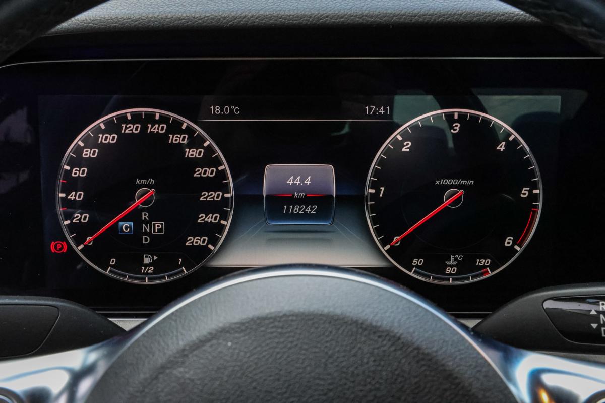 mercedes-benz-cls-2018-diesel-2925cc