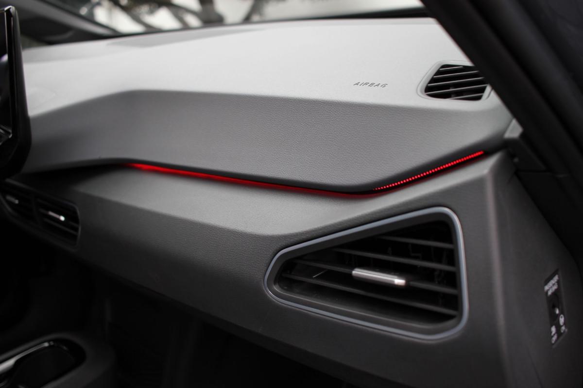 volkswagen-id-3-2021-eletrico-500cc