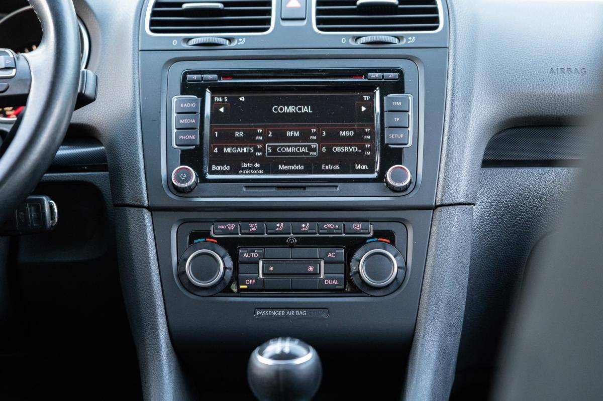 volkswagen-golf-2009-diesel-1968cc