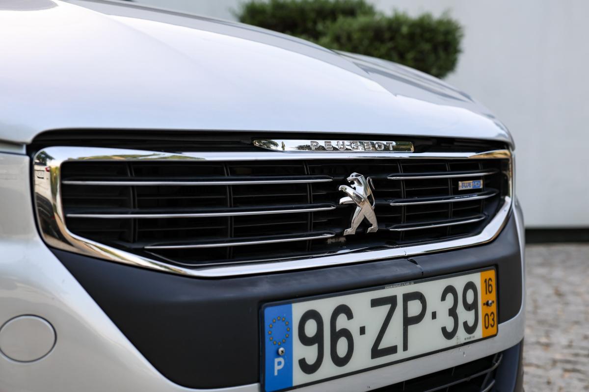 peugeot-508-sw-2016-diesel-1560cc