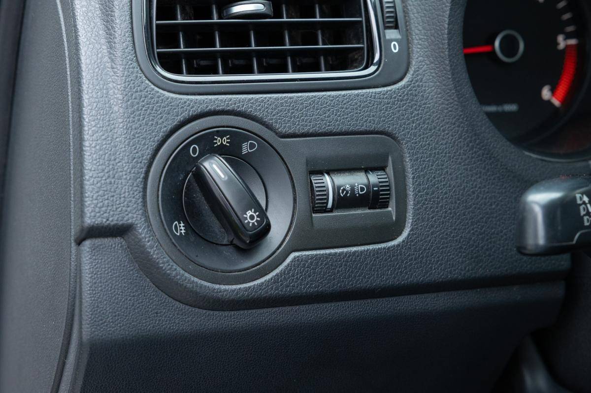 volkswagen-polo-2012-diesel-1199cc
