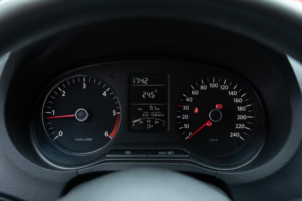 volkswagen-polo-2012-diesel-1199cc