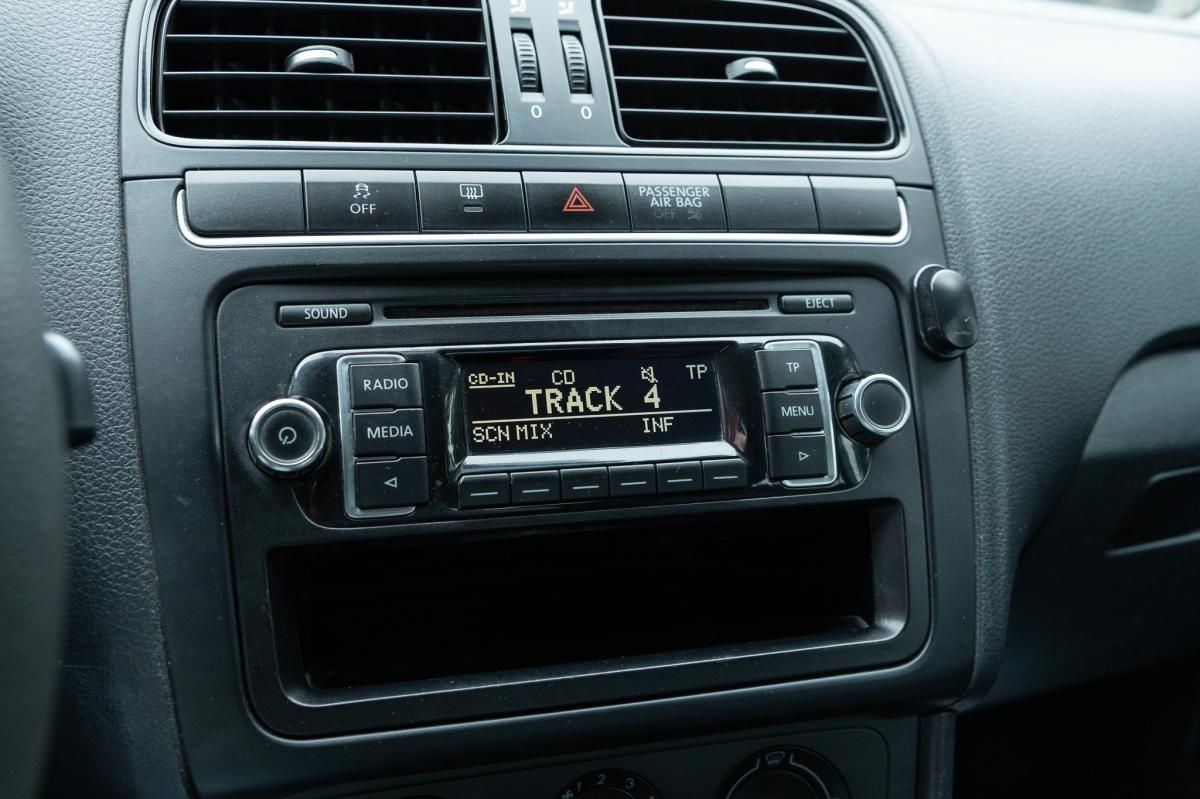 volkswagen-polo-2012-diesel-1199cc