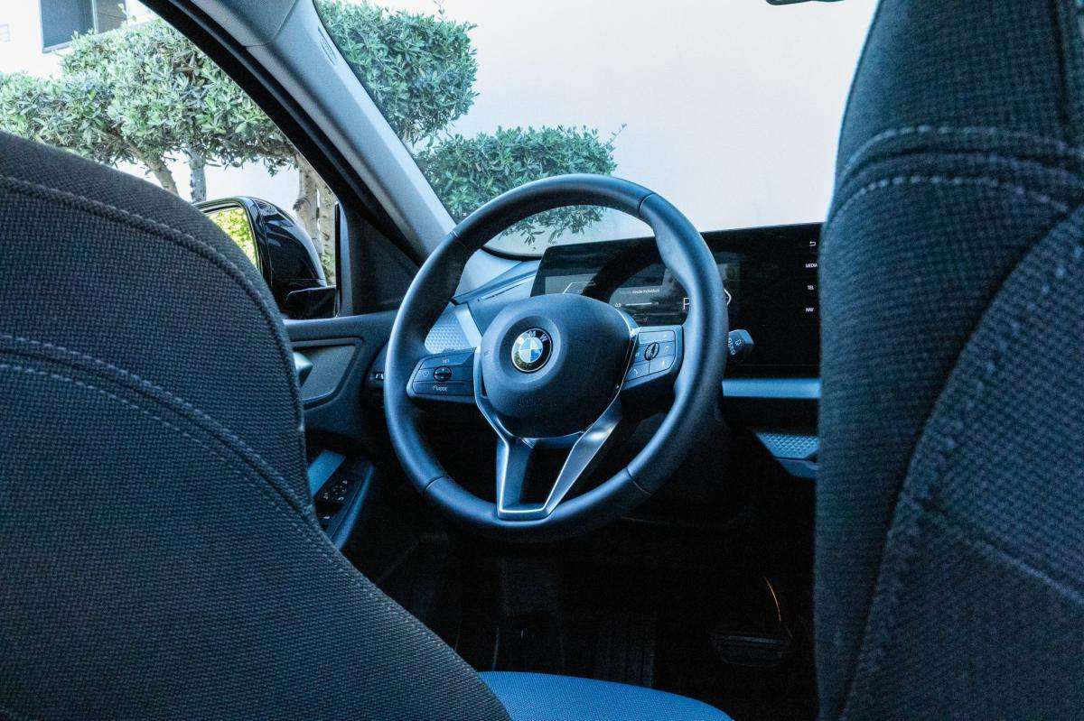 bmw-serie-1-2025-gasolina-1499cc