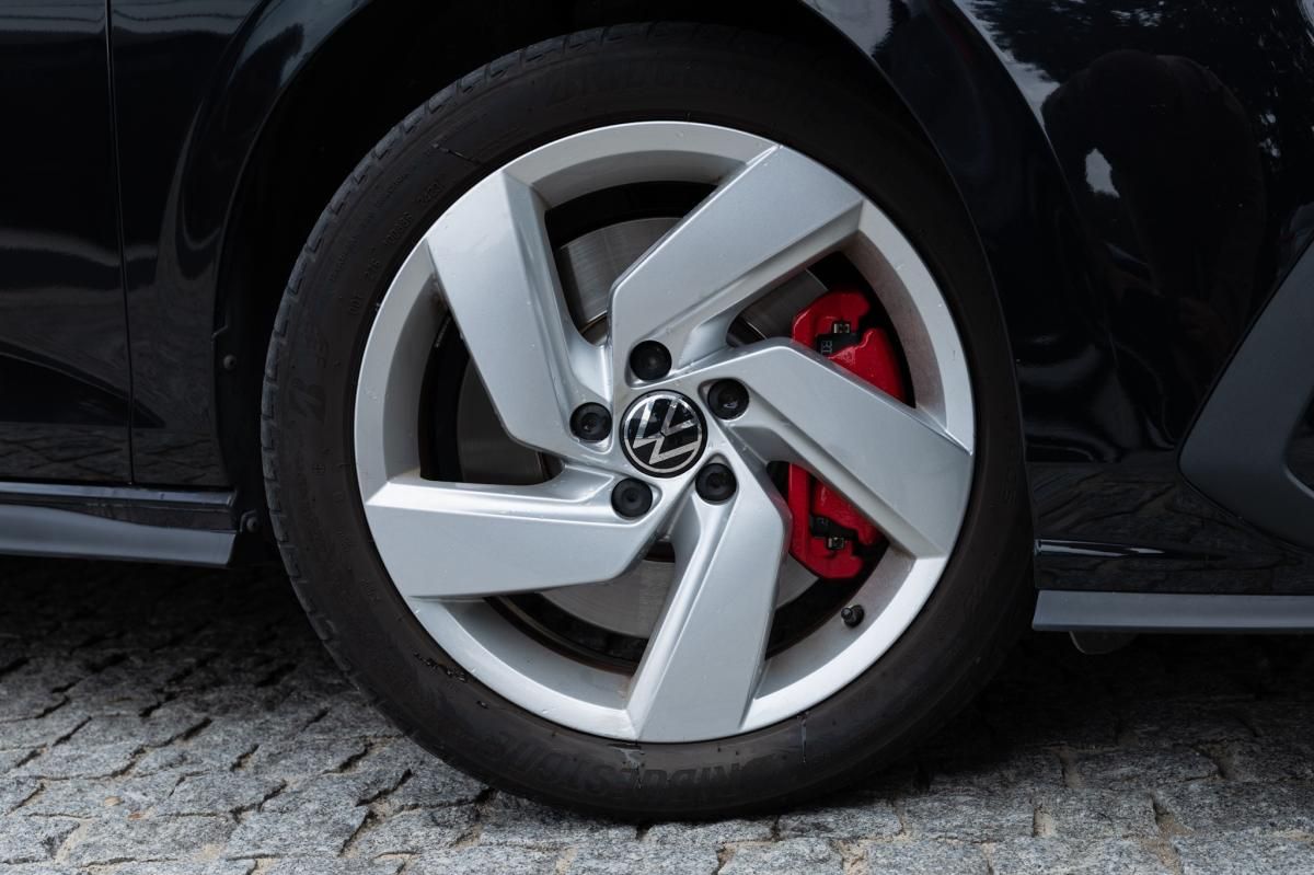 volkswagen-golf-2023-hibrido-a-gasolina-1395cc