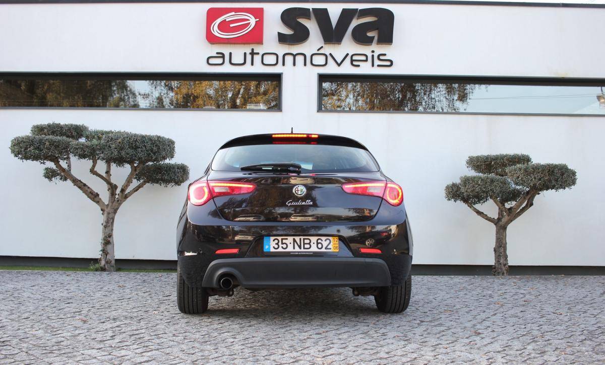 alfa-romeo-giulietta-2012-diesel-1598cc