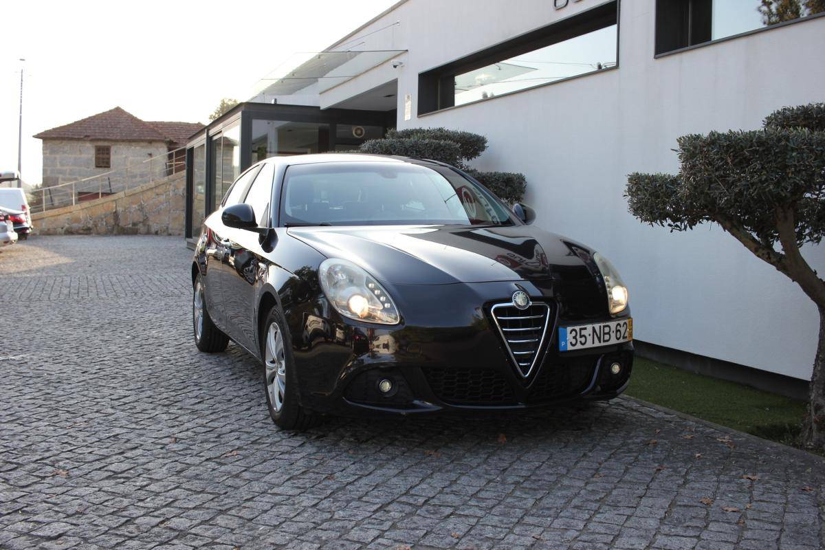 alfa-romeo-giulietta-2012-diesel-1598cc