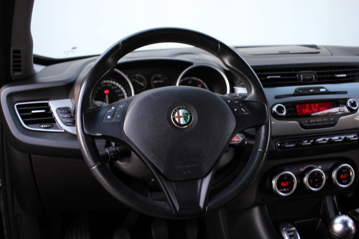 alfa-romeo-giulietta-2012-diesel-1598cc
