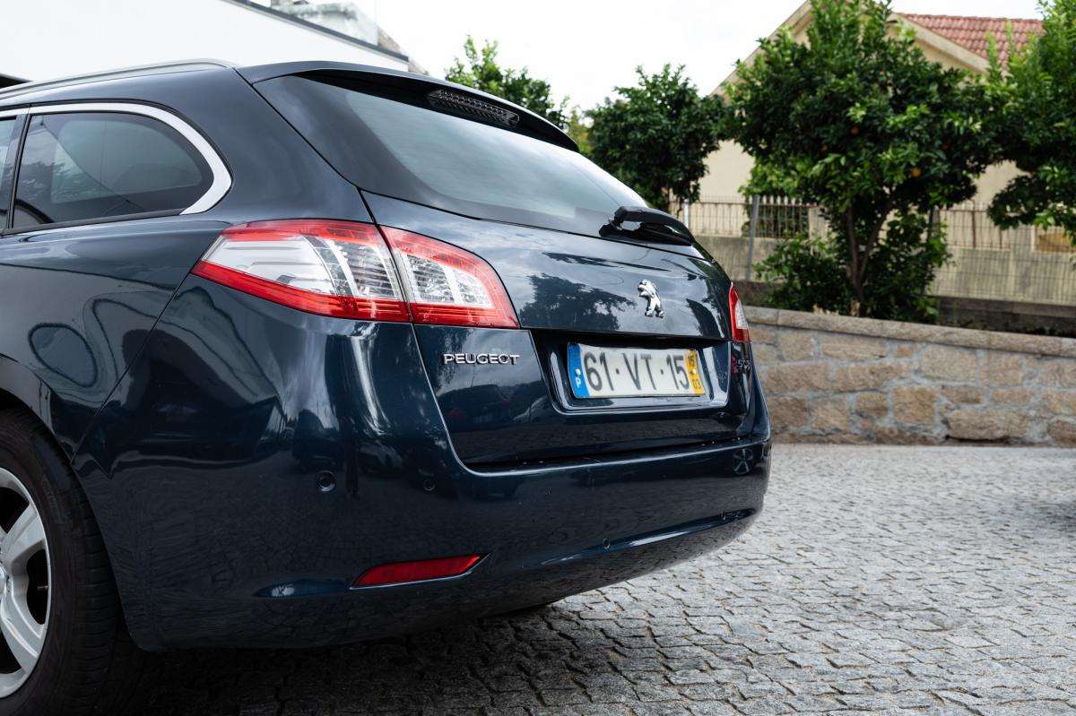 peugeot-508-sw-2015-diesel-1560cc