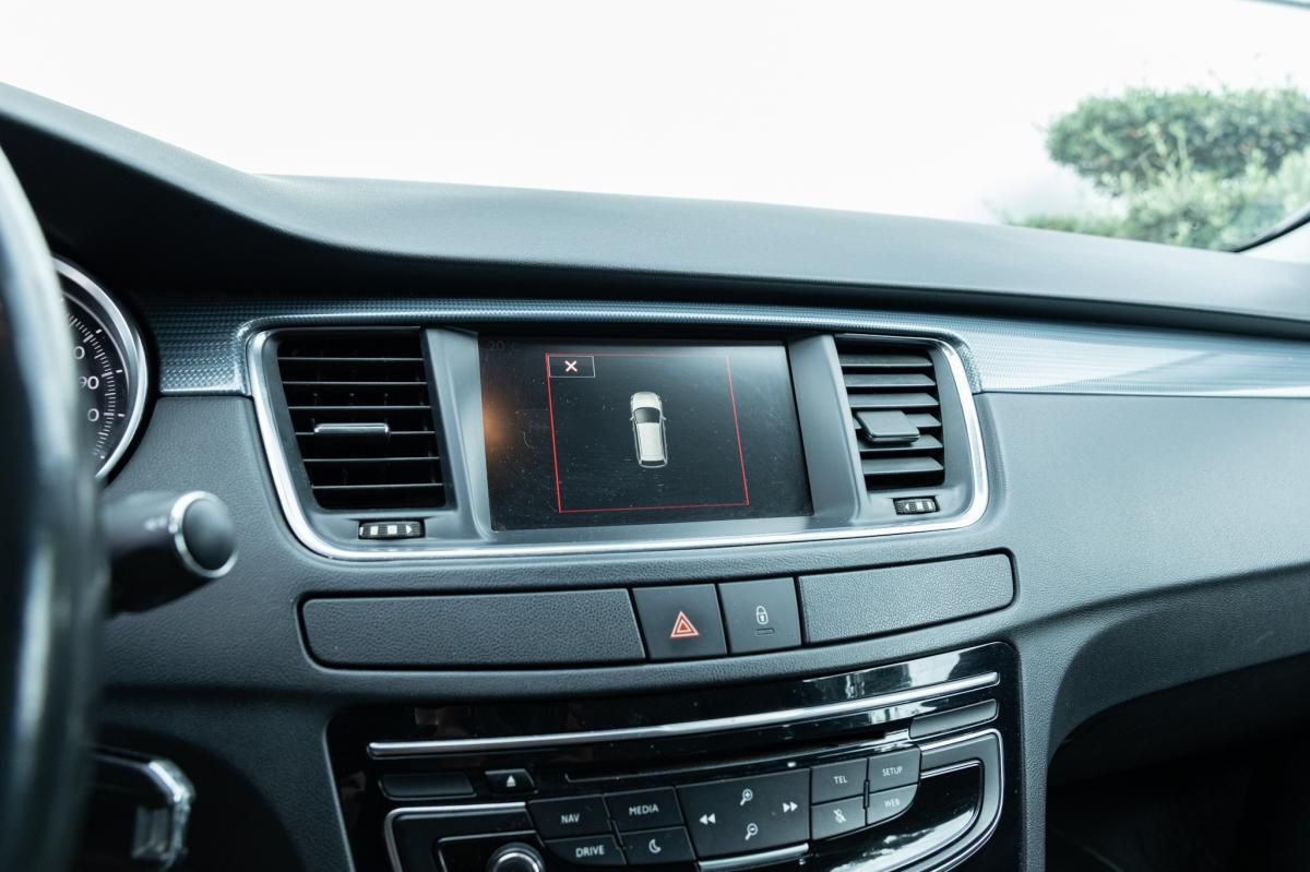 peugeot-508-sw-2015-diesel-1560cc
