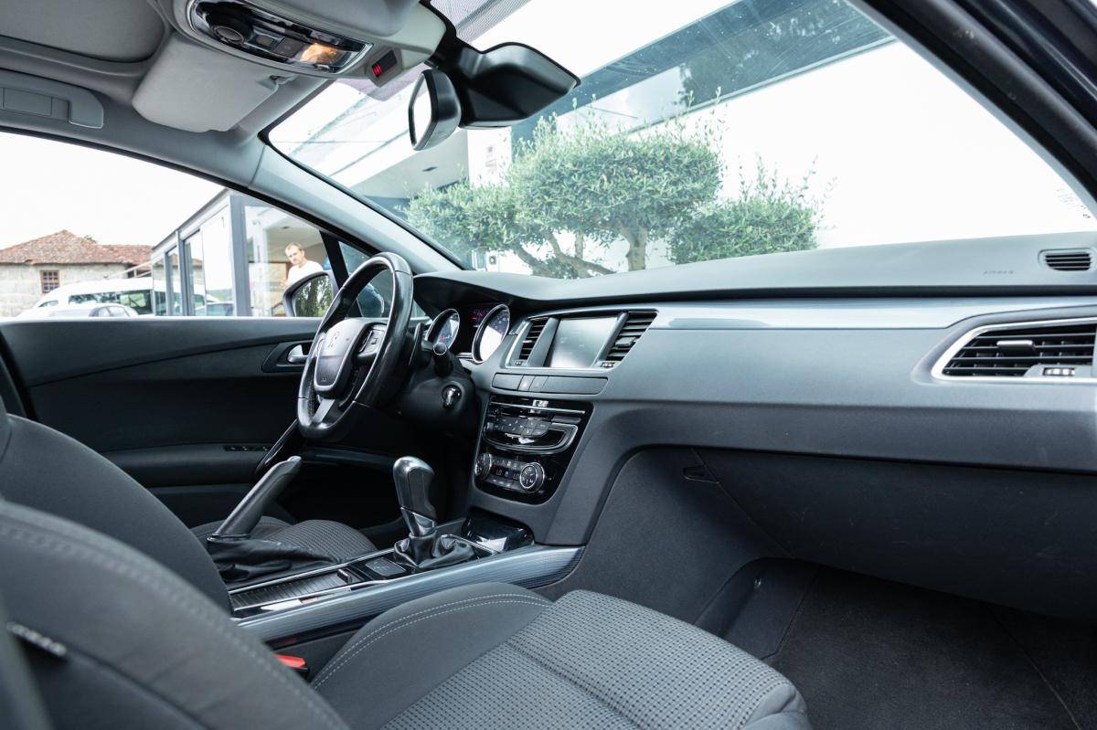 peugeot-508-sw-2015-diesel-1560cc