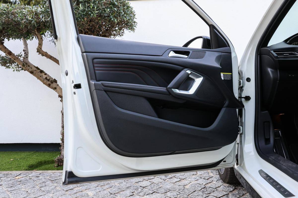 peugeot-308-2017-diesel-1560cc