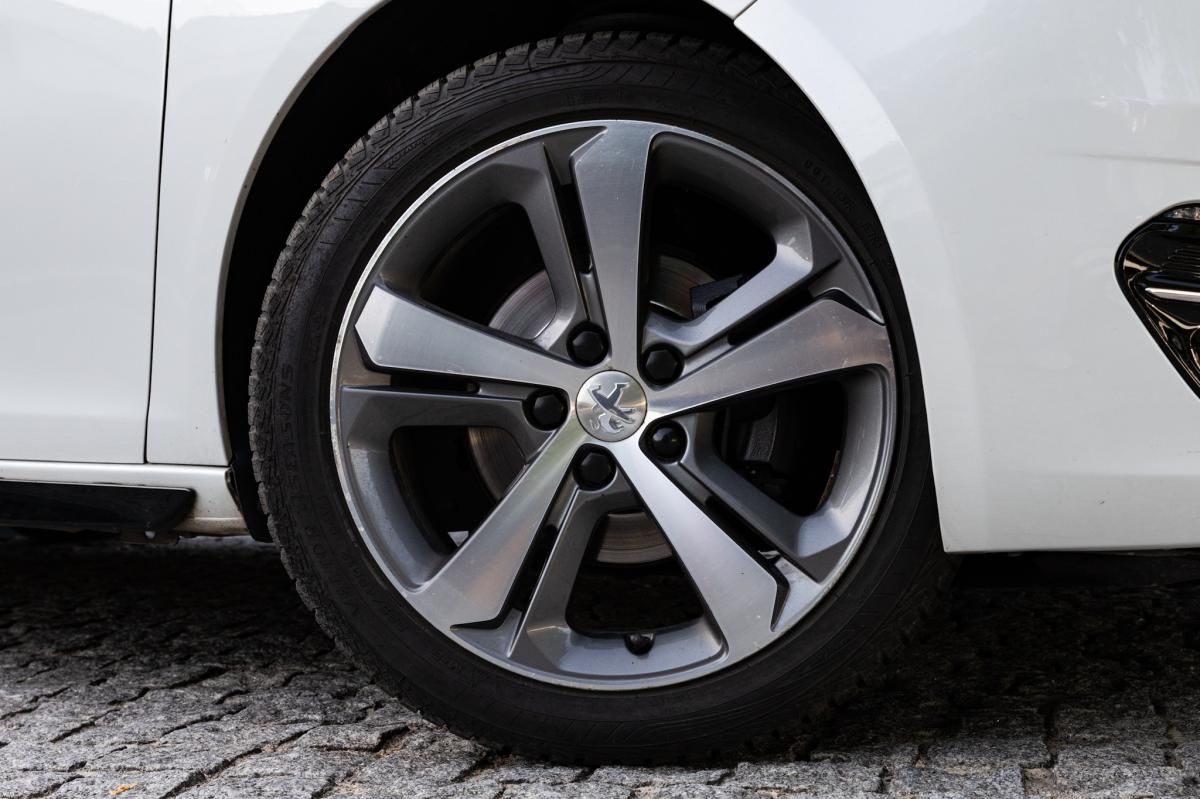 peugeot-308-2017-diesel-1560cc
