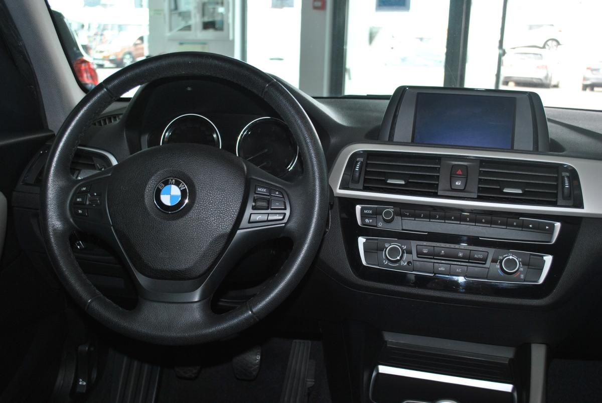 bmw-serie-1-2019-diesel-1496cc