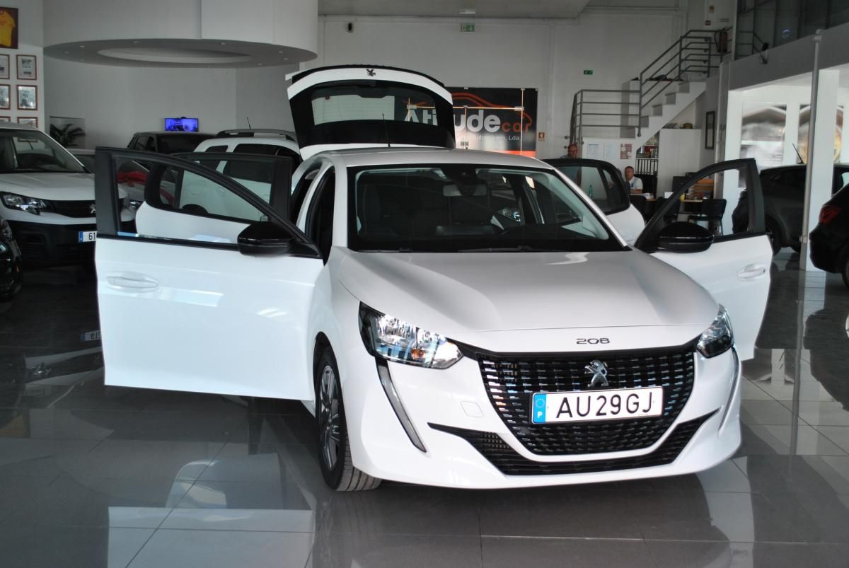 peugeot-208-2022-gasolina-1199cc
