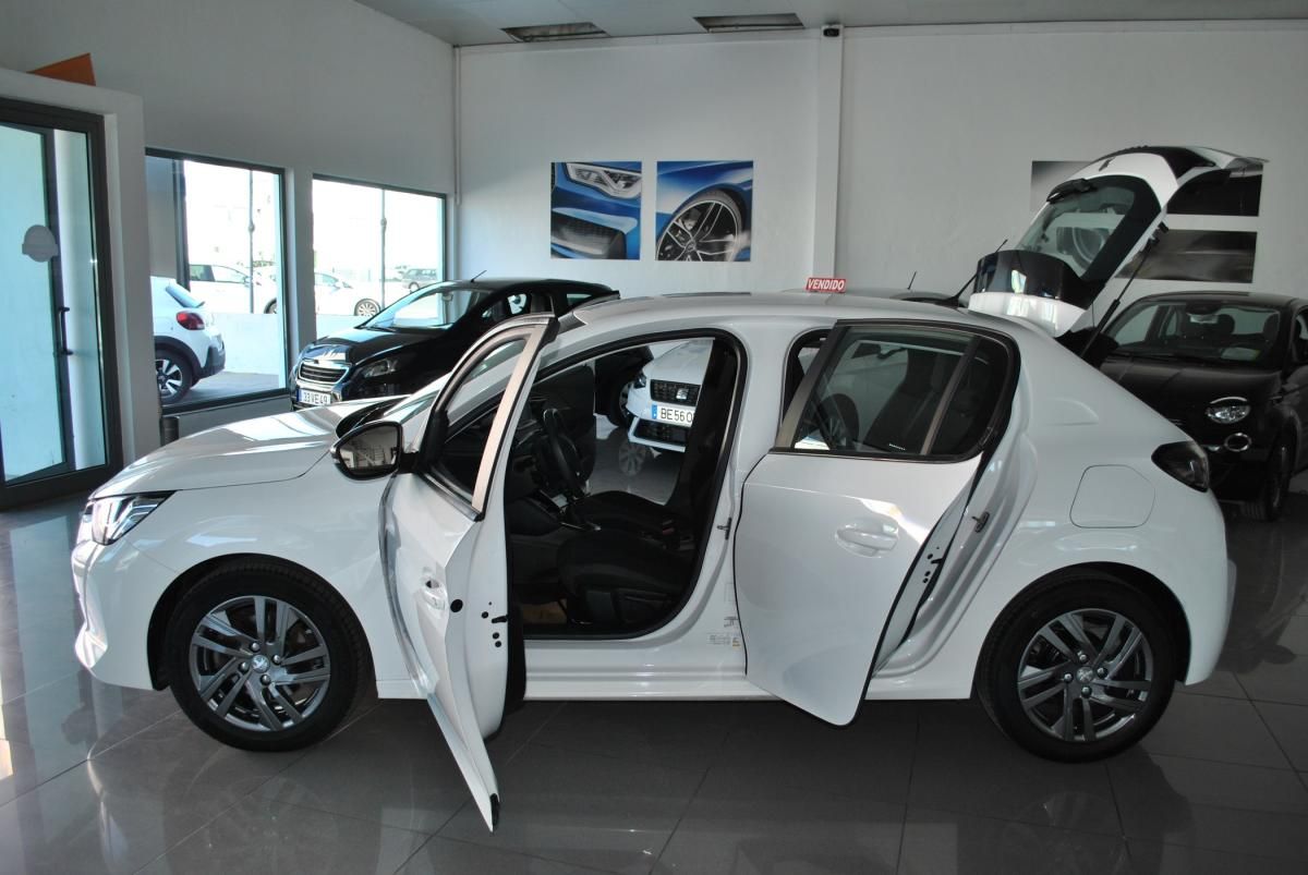 peugeot-208-2022-gasolina-1199cc