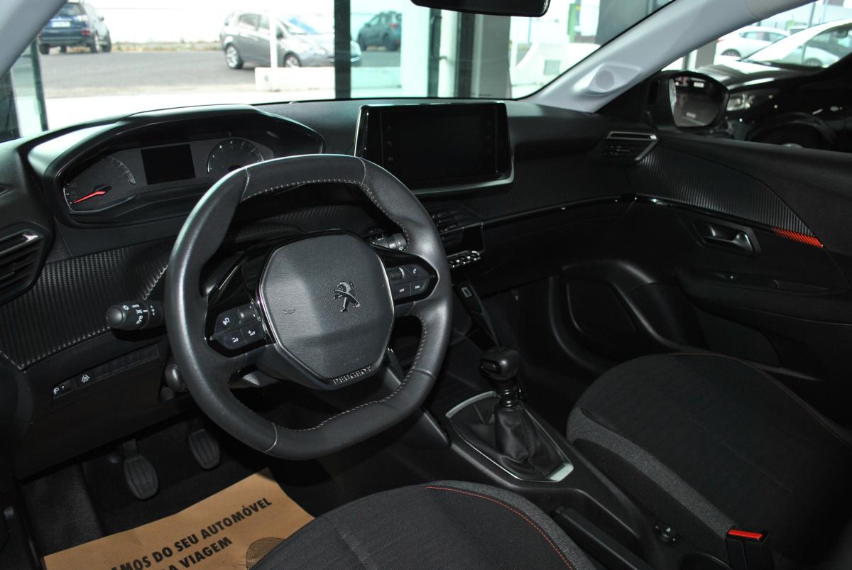 peugeot-208-2022-gasolina-1199cc
