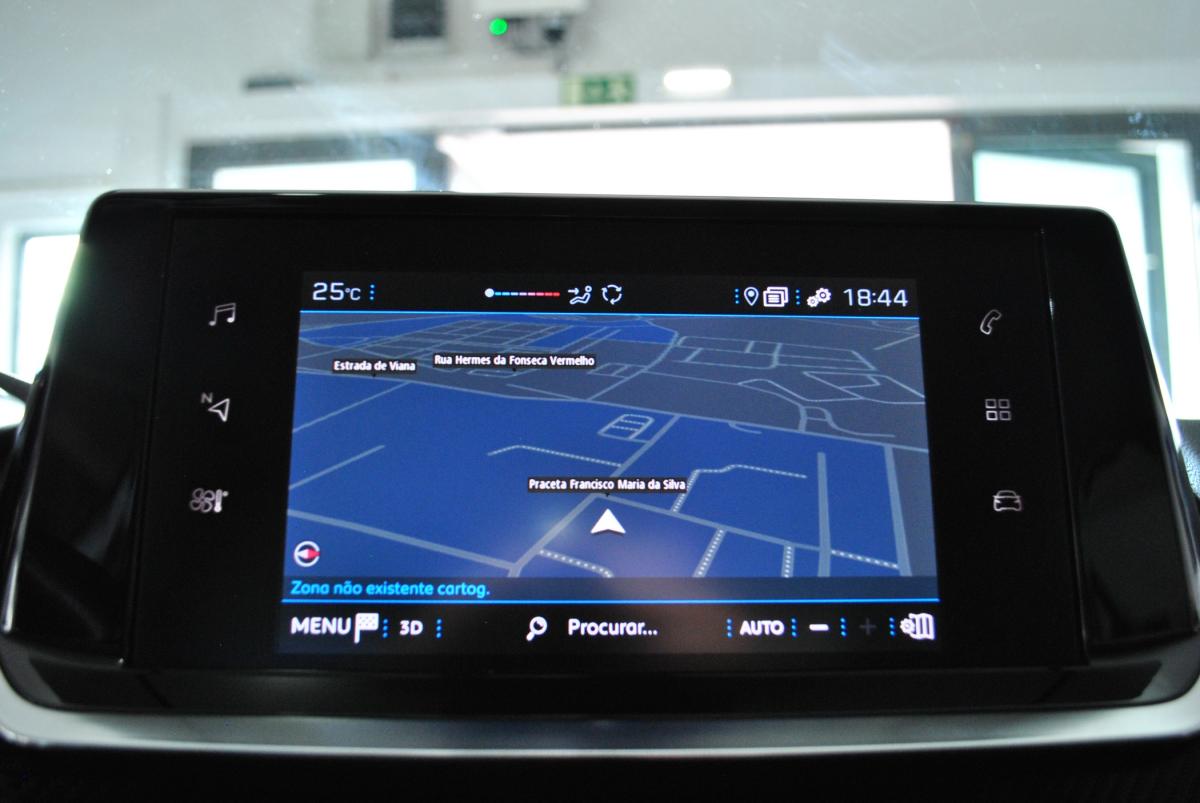 peugeot-208-2022-gasolina-1199cc