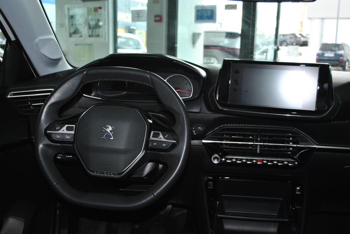 peugeot-208-2022-gasolina-1199cc