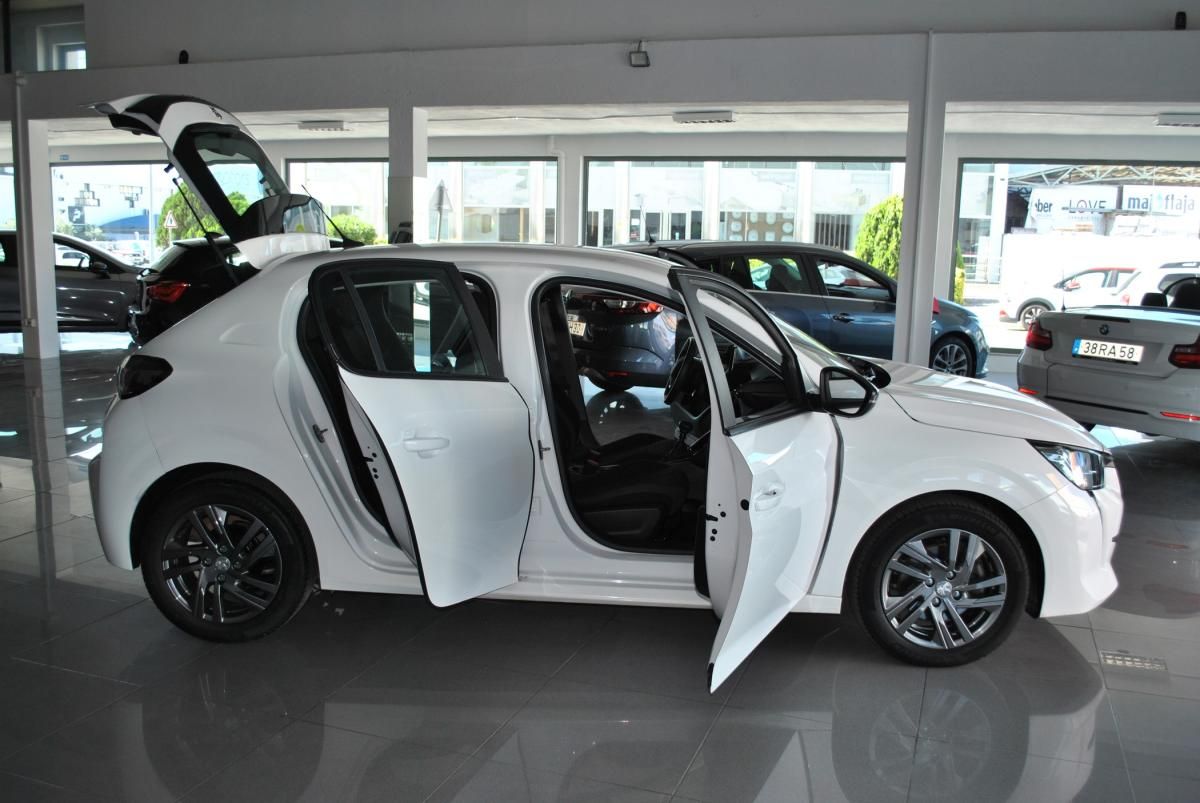 peugeot-208-2022-gasolina-1199cc