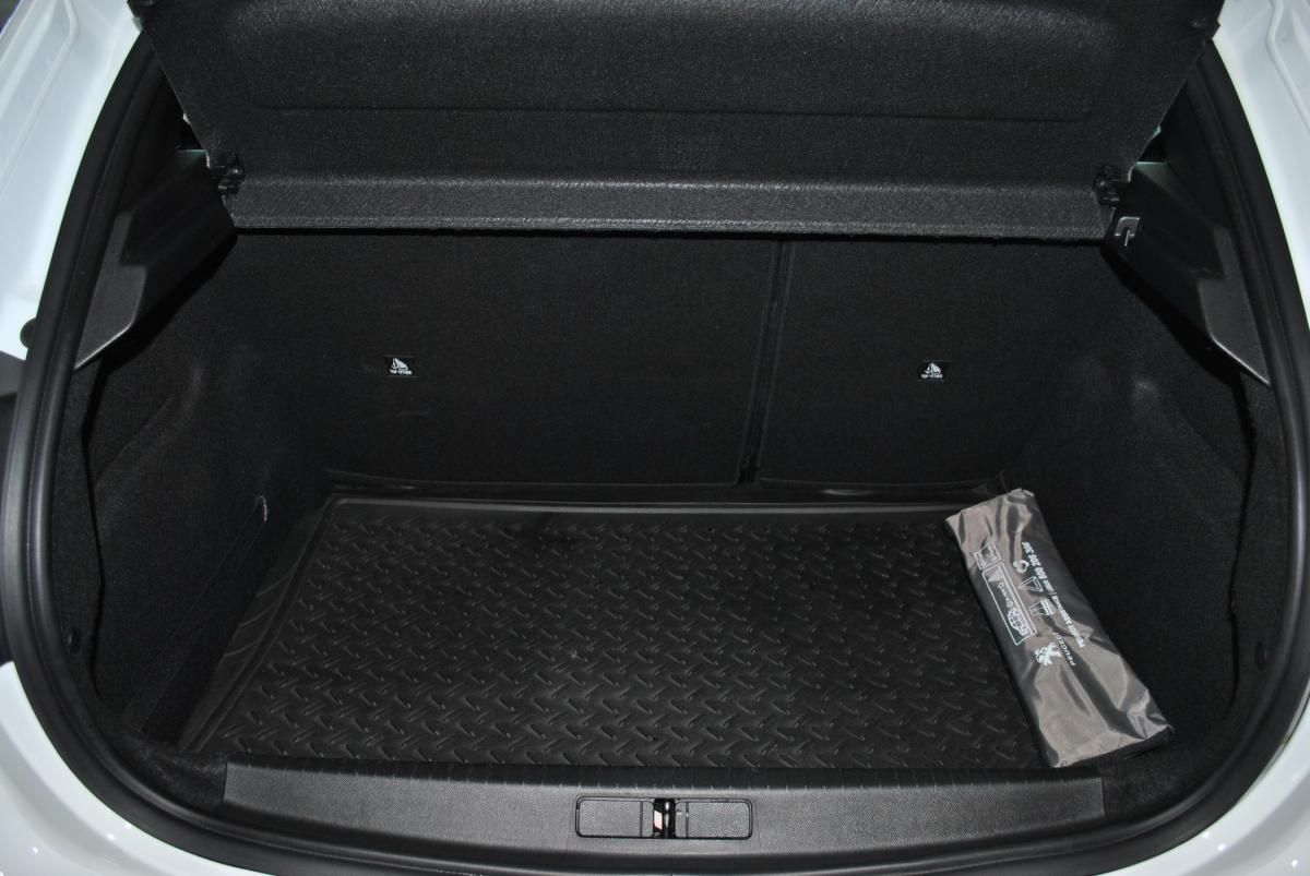 peugeot-208-2022-gasolina-1199cc