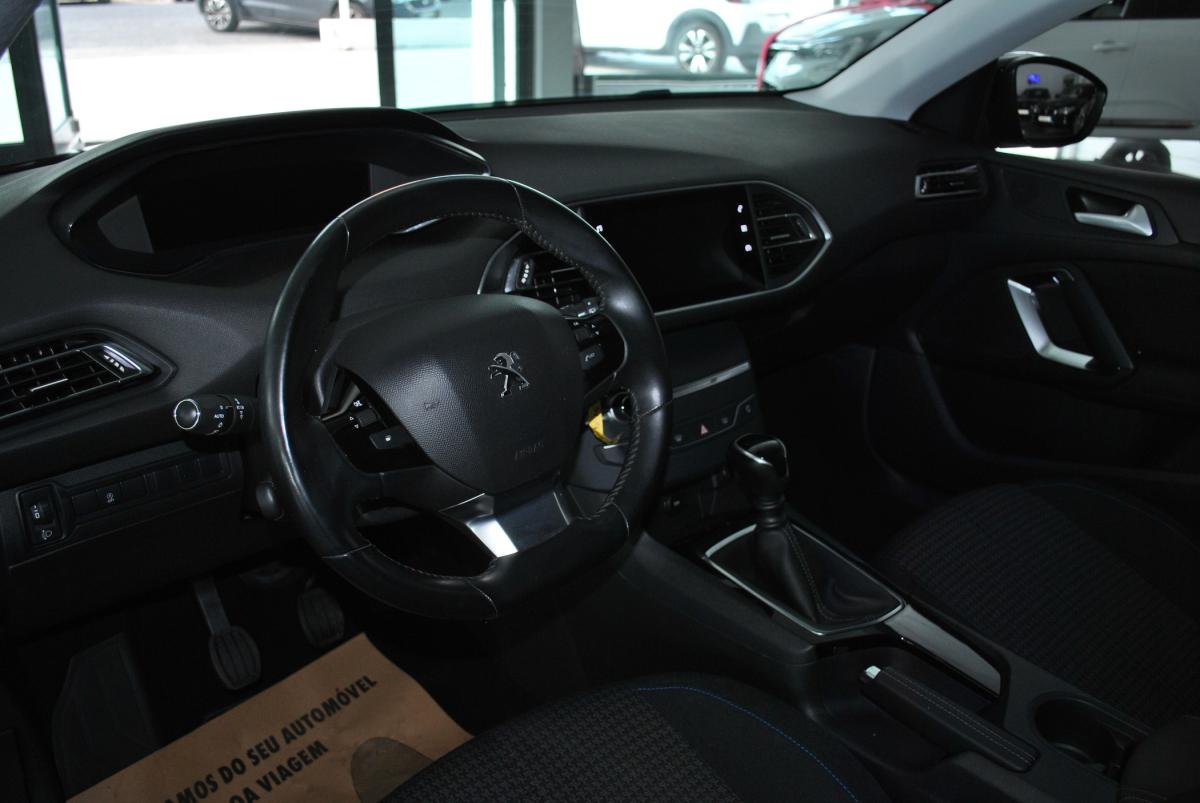 peugeot-308-sw-2021-diesel-1499cc