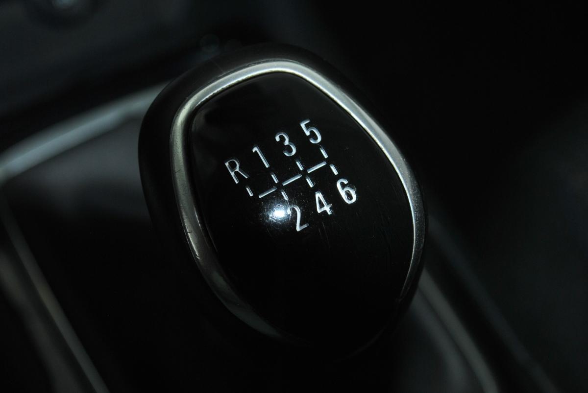 peugeot-308-sw-2021-diesel-1499cc