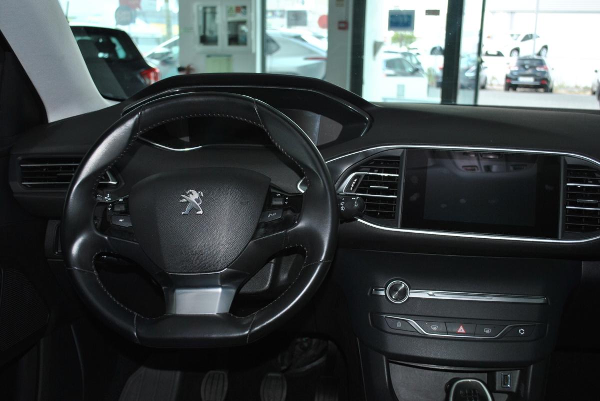 peugeot-308-sw-2021-diesel-1499cc