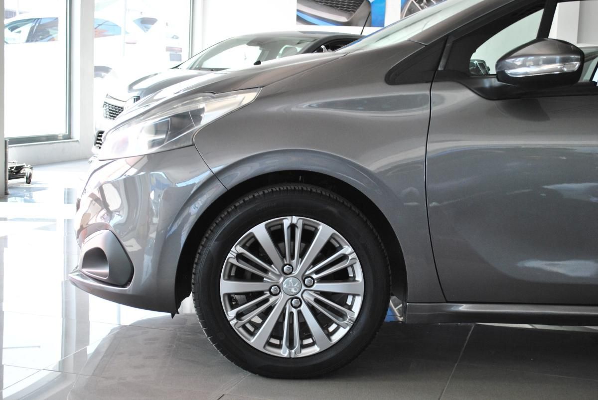 peugeot-208-2019-gasolina-1199cc