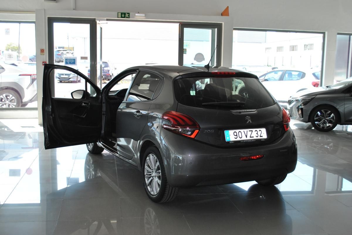 peugeot-208-2019-gasolina-1199cc