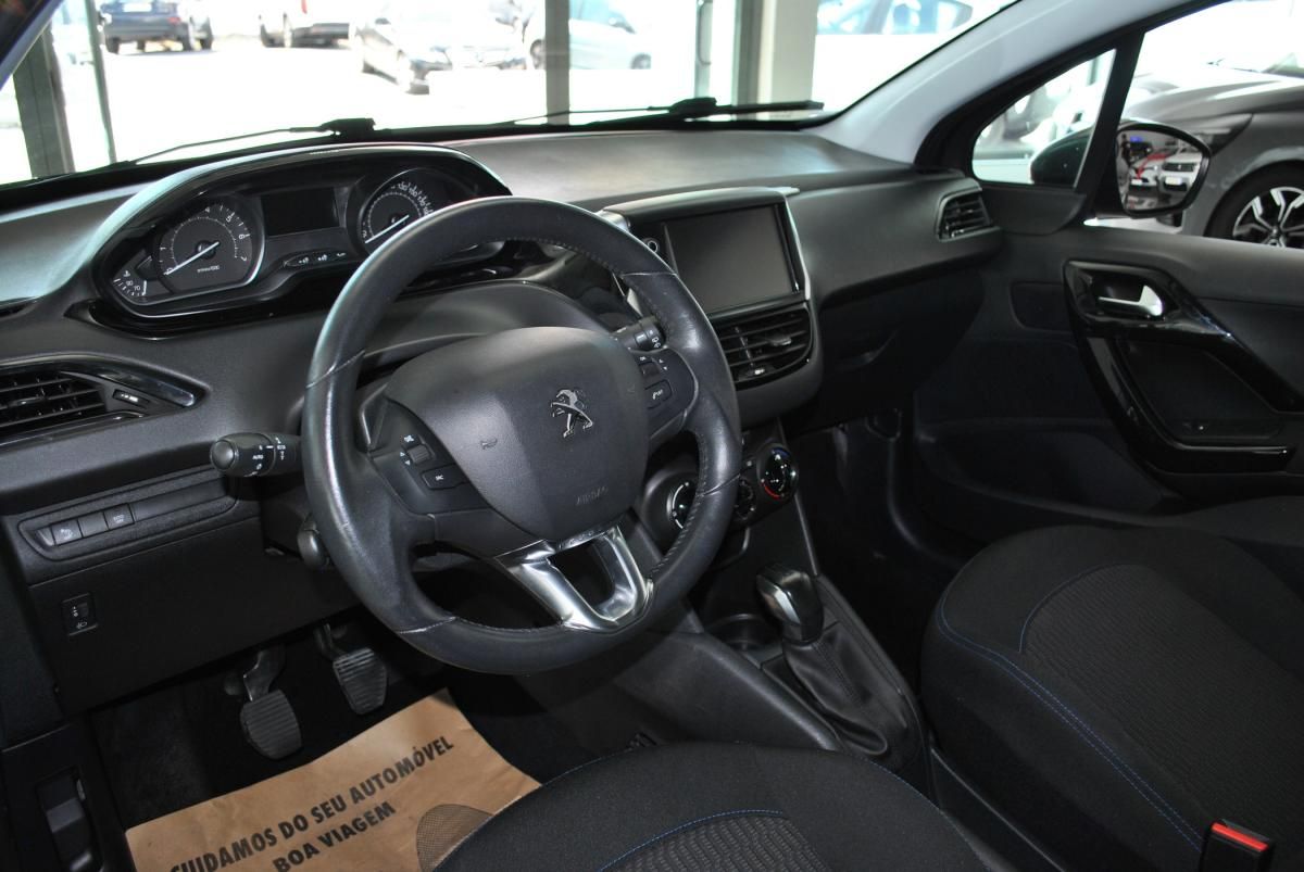 peugeot-208-2019-gasolina-1199cc
