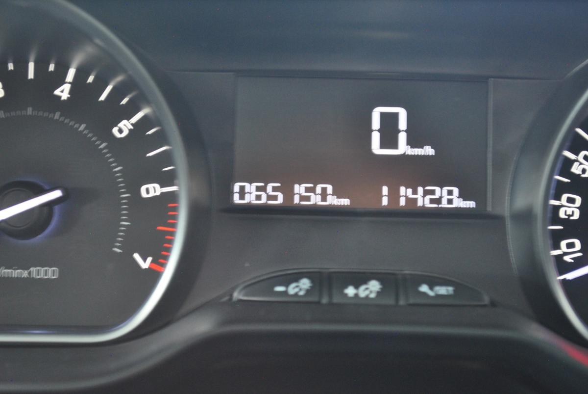peugeot-208-2019-gasolina-1199cc