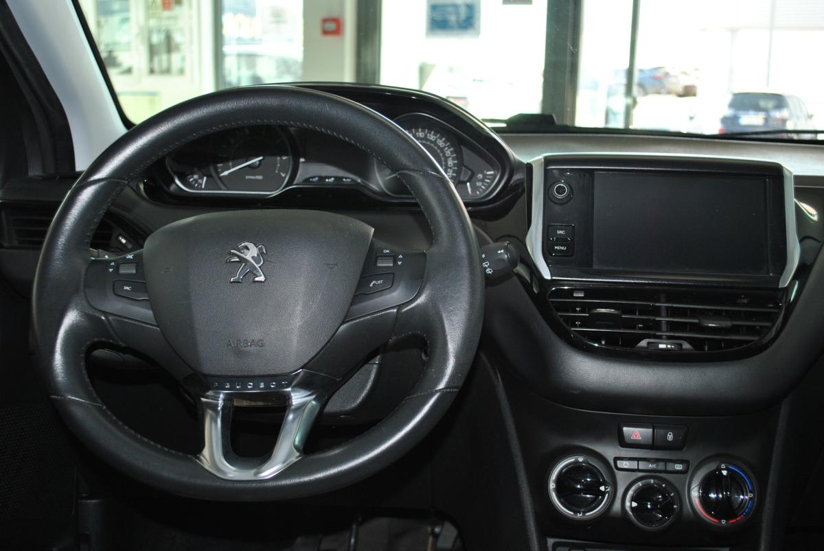 peugeot-208-2019-gasolina-1199cc