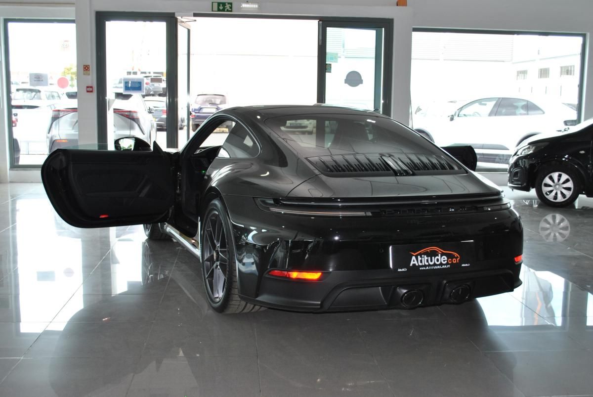 porsche-911-2026-hibrido-a-gasolina-3591cc