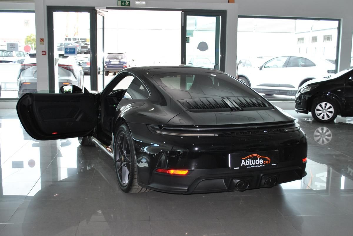 porsche-911-2026-hibrido-a-gasolina-3591cc